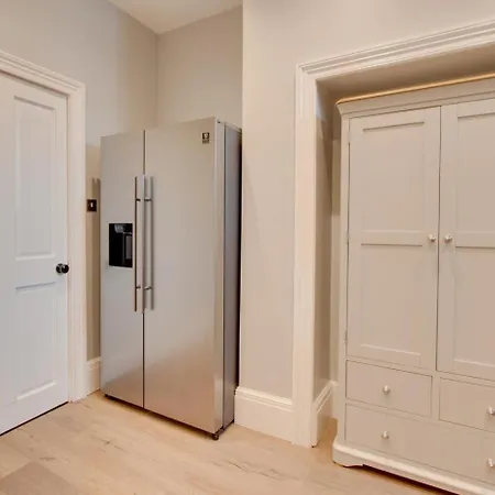 Lejlighed 2 Bed In Oc-s043 Scarborough
