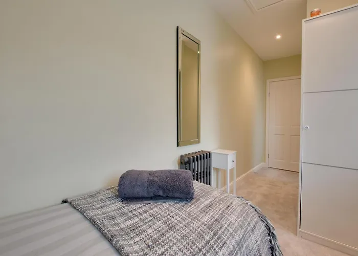 2 Bed In Oc-s043 Scarborough